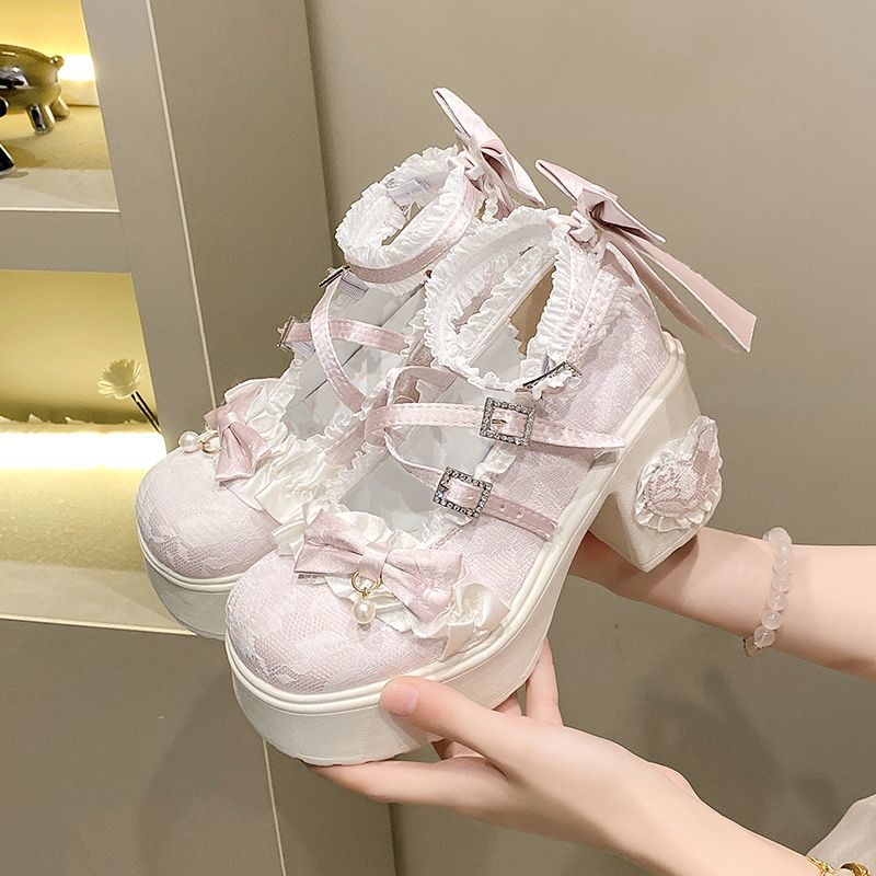 Vintage Style Women Fashion - Chunky Mary Jane Platforms Women Vintage