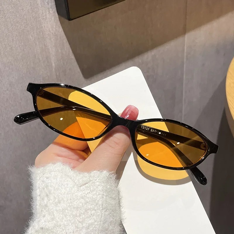 New Retro Sexy Cat Eye Sunglas - Vintage Fashion Glasses review and price