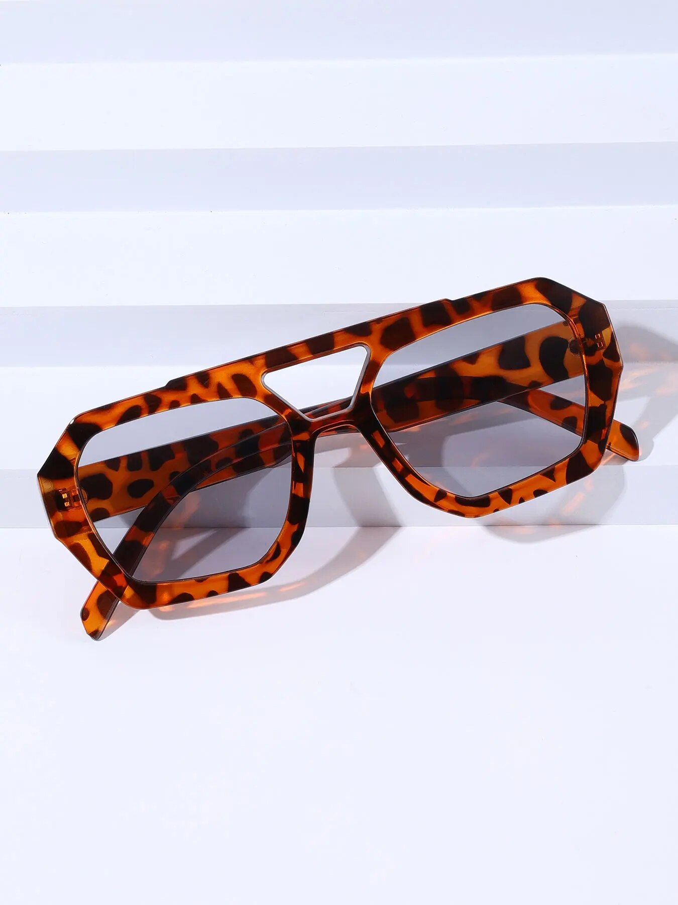 Fashion Vintage Square Irregul - Vintage Fashion Glasses review and price