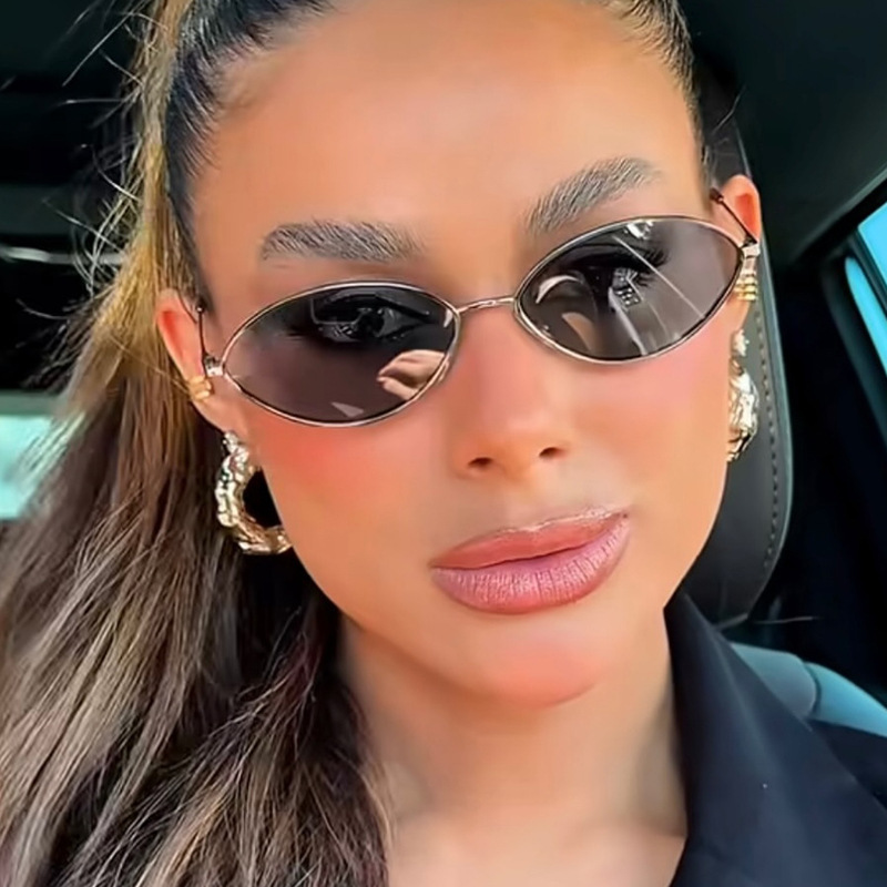 Retro Cat Eye Woman Sunglasses - Vintage Fashion Glasses review and price